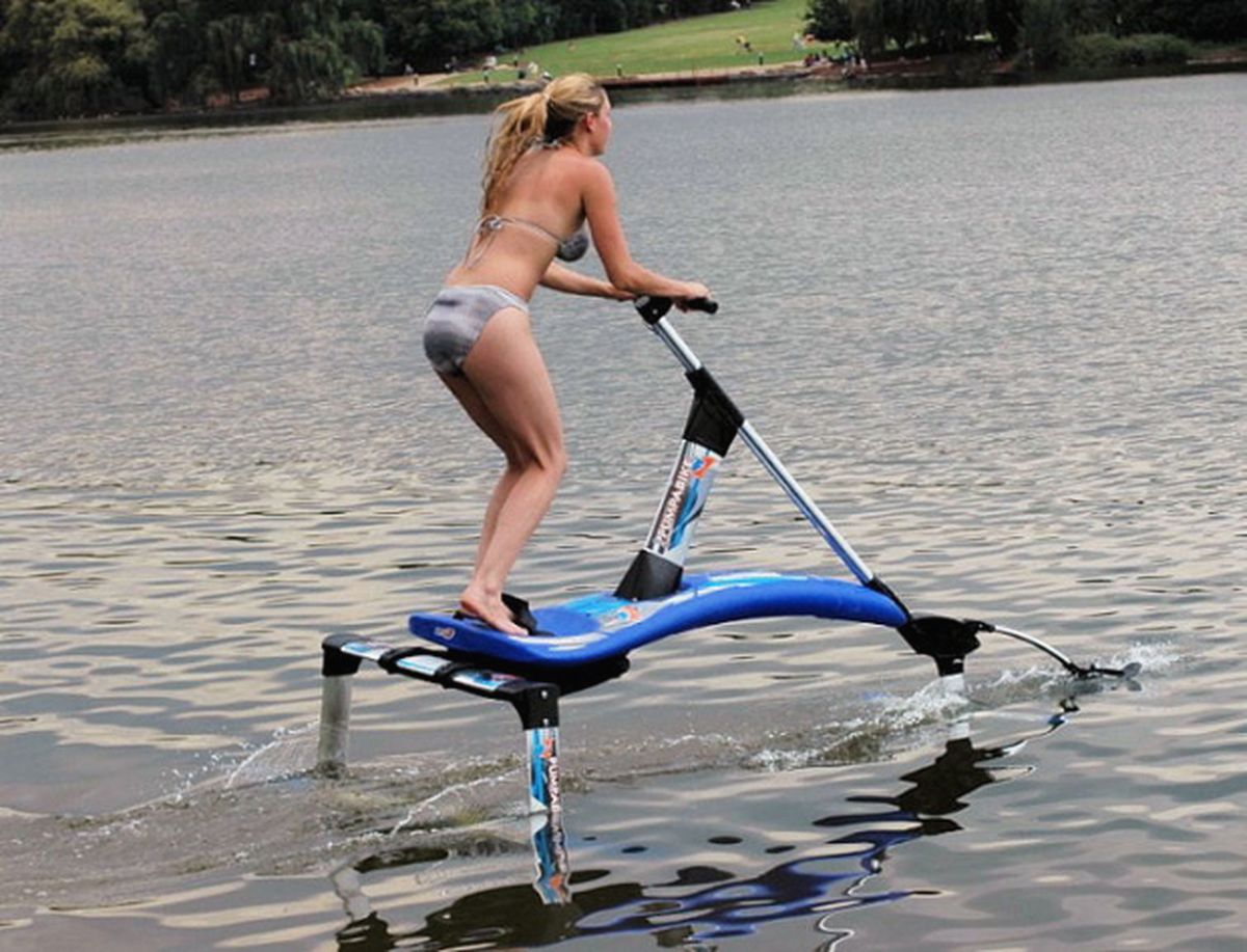 Устройство для развлечений. Акваскипер водолет. Seabike Водный велосипед. Водный велосипед manta5. Водный акваскипер.