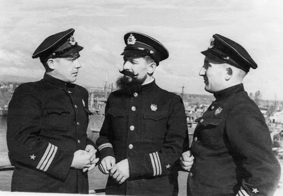 П п е п 28. Капитан 3 ранга Грешилов подводник.