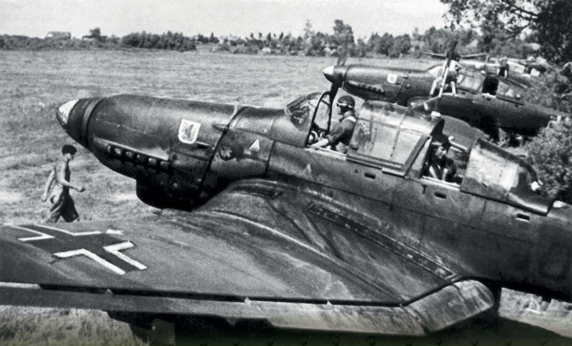 Фотографии 87. Пилоты Люфтваффе ju 87. Ju 87 самолёт Восточный фронт. Ju-87d РОА. Юнкерс 87 фото ВОВ.