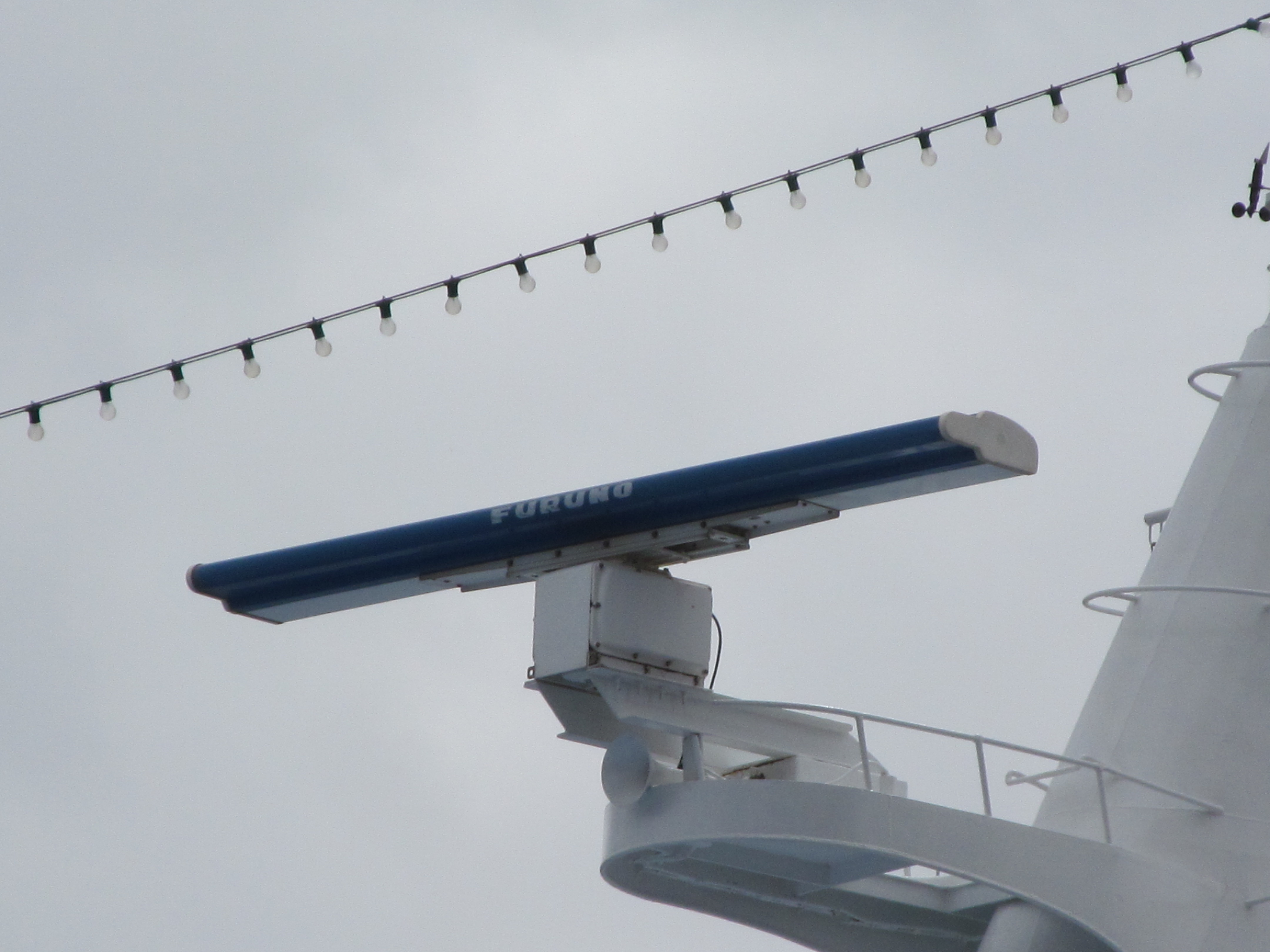 Ship radar. Антенны РЛС Furuno на судне. Судовой морской радар (Radar). Антенна корабельного радиолокатора.