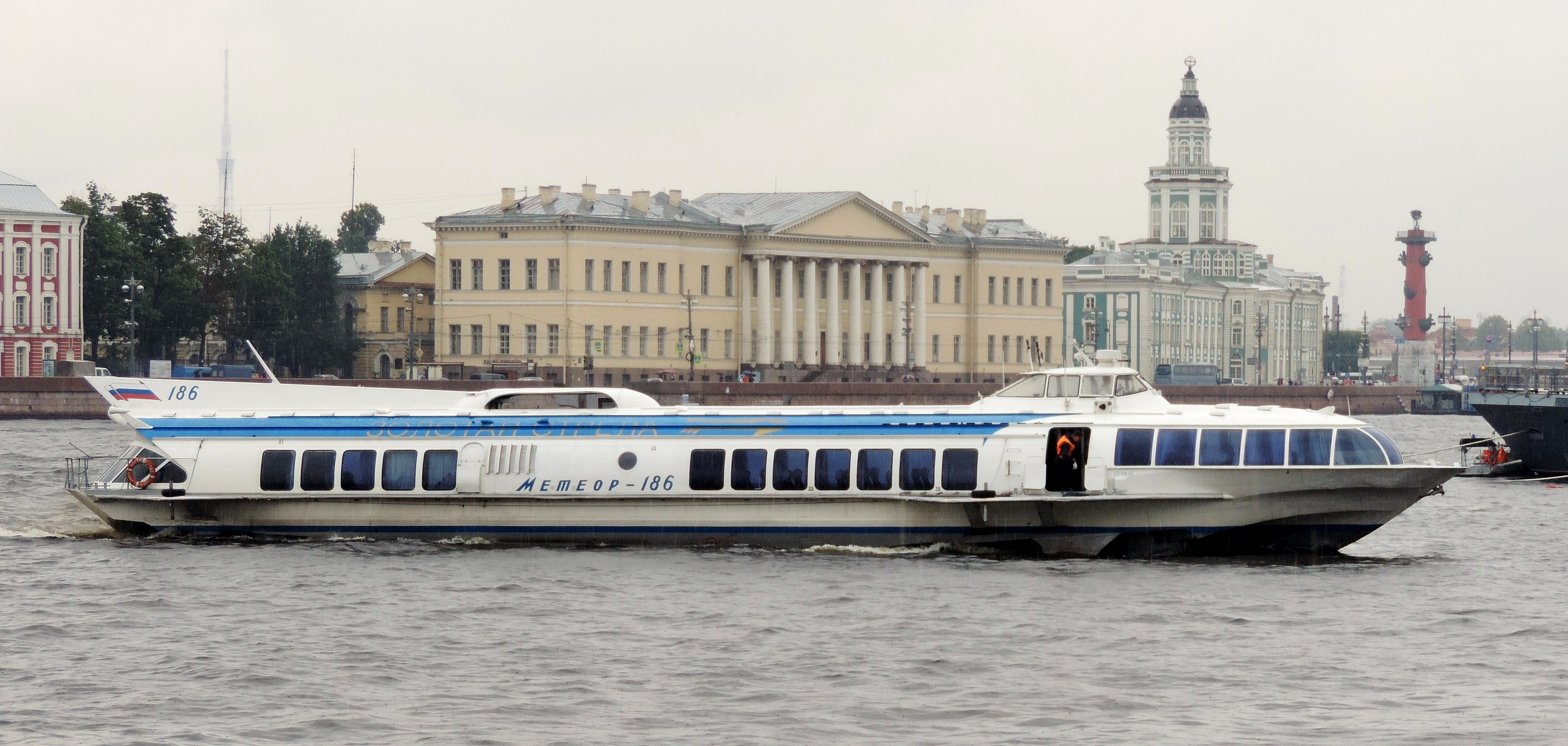 Метеор из приозерска. Приозёрск метеор. метеоры картинки. приозерск метеор внутри.