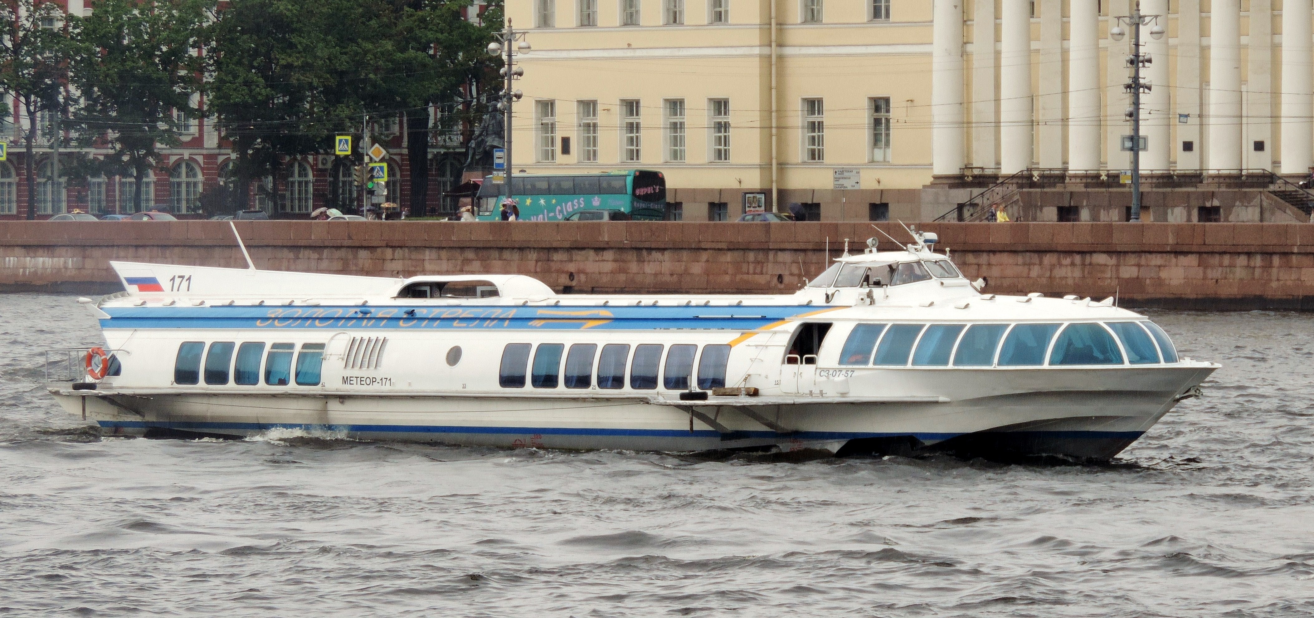 ракета по москве реке