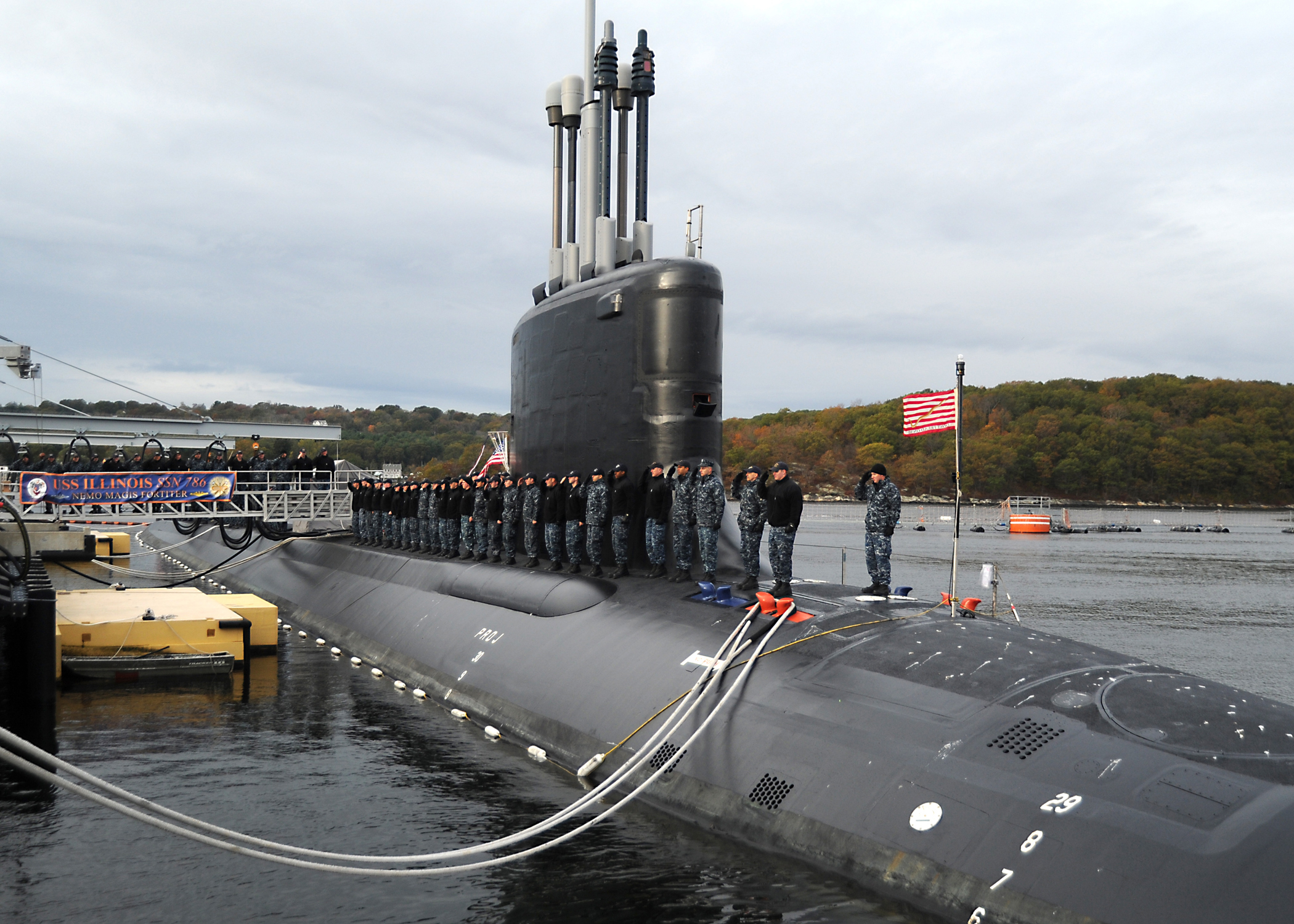 Субмарин отзывы. Подводная лодка Вирджиния. Вирджиния подводная лодка США. USS Virginia SSN-774. Атомная подводная лодка Вирджиния.